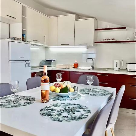Apartmani Attila Trogir Zewnętrze zdjęcie