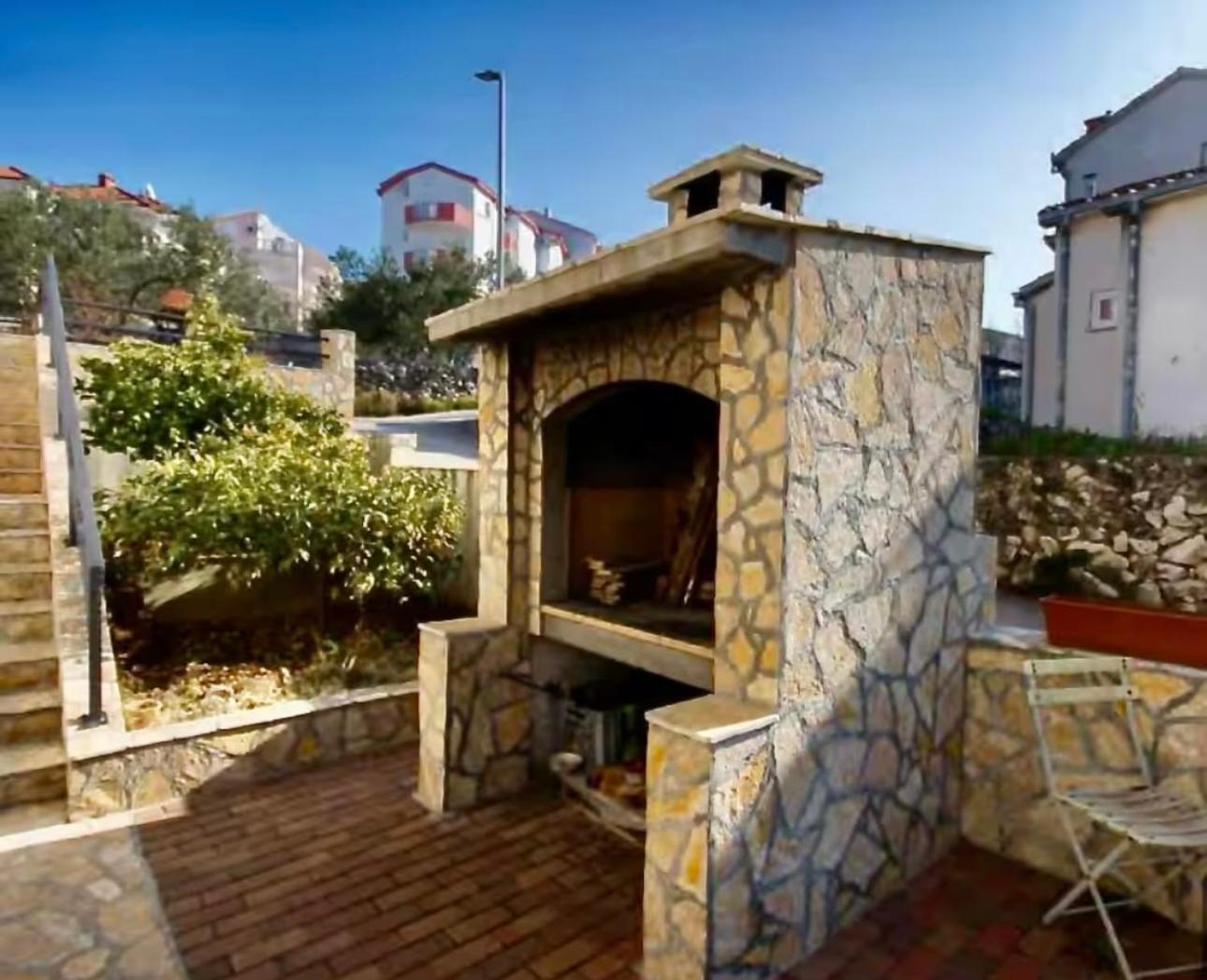Apartmani Attila Trogir Zewnętrze zdjęcie